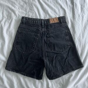 ZARA | Women’s 90s Jean Shorts Black